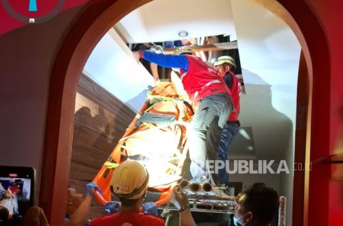 Construction Worker Dies from Electrocution Above Ceiling of House in Bantul