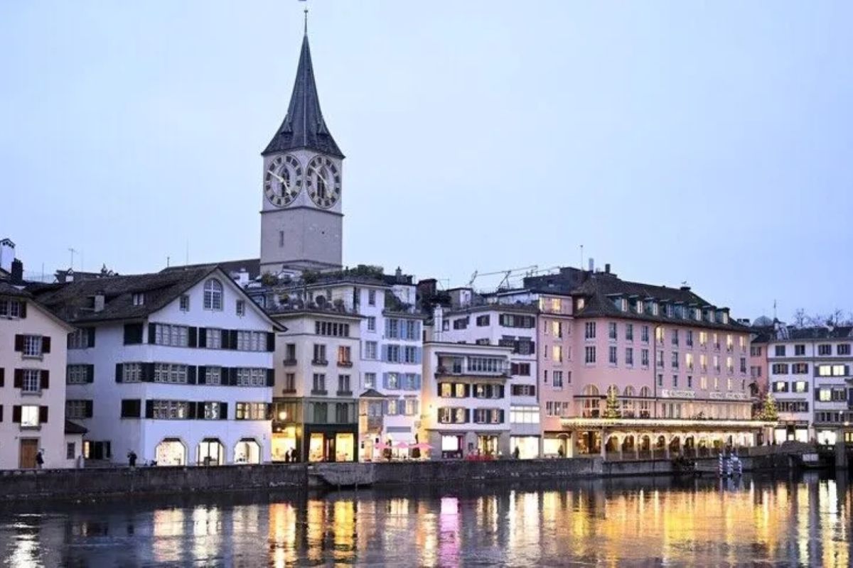 Swiss residents banned from washing cars, watering gardens amid acute drought