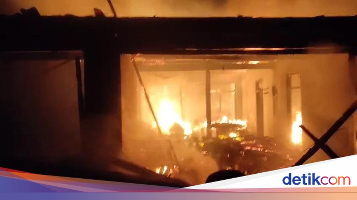 Mother in Bogor Dies After Saving Child from Fire