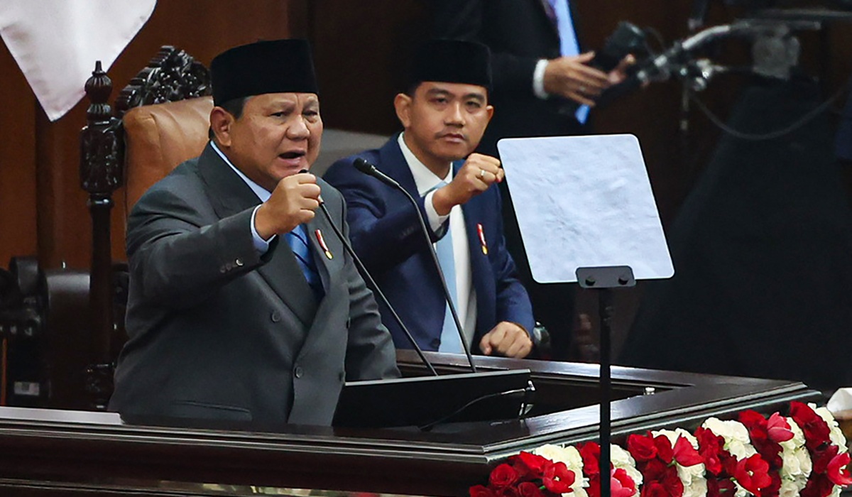 Academics Support President Prabowo's Plan to Award State Honours to Danantara Leadership