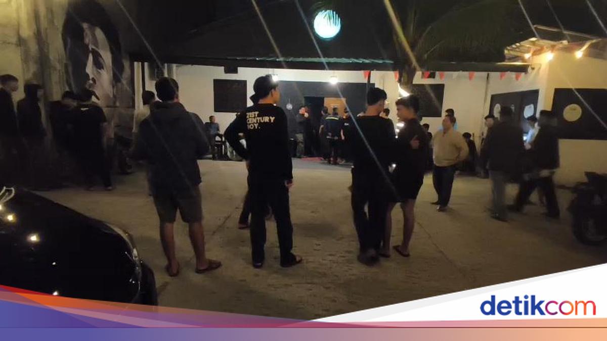 Unlicensed Bogor Café Disturbing Residents Until Late at Night Closed Down
