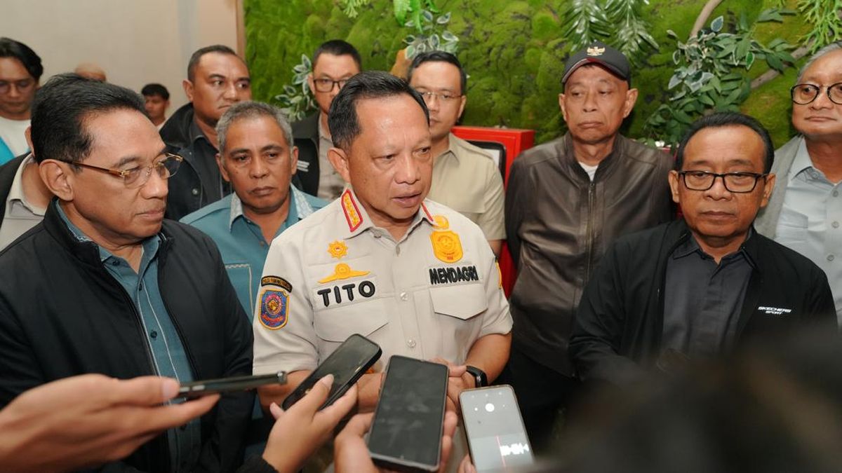 Home Affairs Minister Visits NTT to Accelerate Post-Earthquake Response