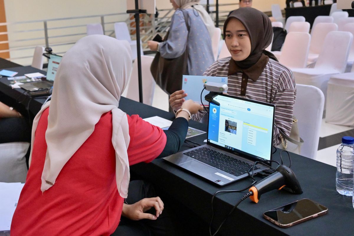 Residents share stories of securing invitations to Indonesia's 81st Independence Day ceremony