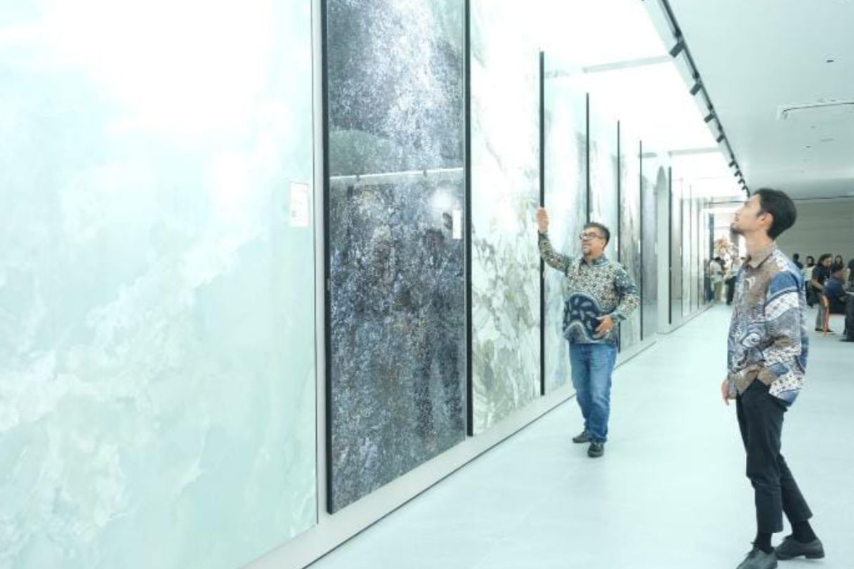 From Function to Aesthetics, Building Material Industry Targets Modern Housing Trends