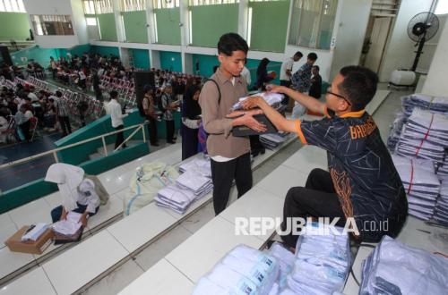 MUI Fatwa Commission: Use of Decile System for Social Assistance Permissible in Islam, Provided...