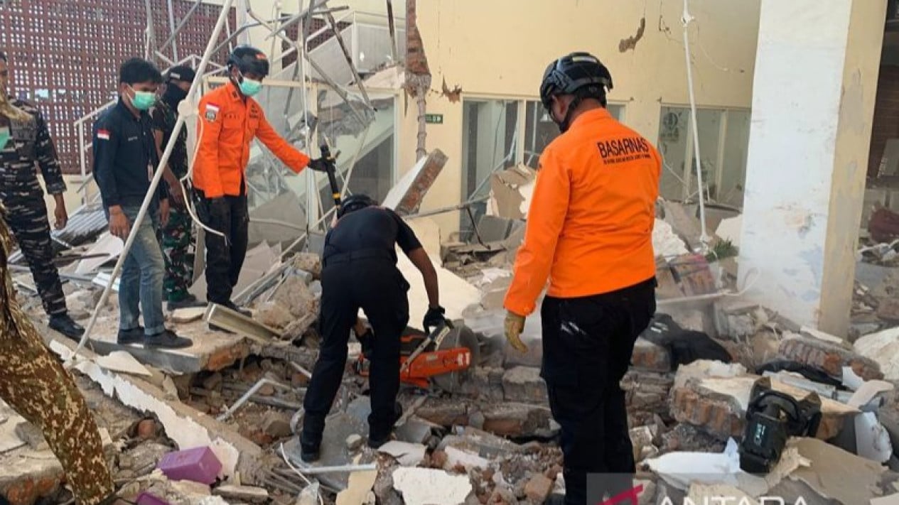 NTT Earthquake Update: 53 Dead, 135 Injured