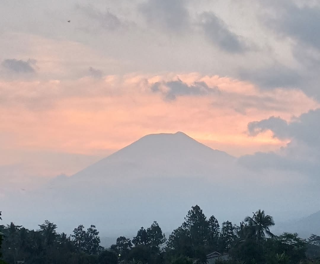Light Rain Expected in 17 Central Java Regions Until Monday (17/8) Early Morning