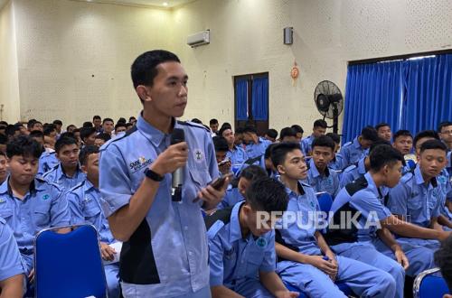 PLN UP2B Bali Educates Vocational Students on Electrical Safety Culture