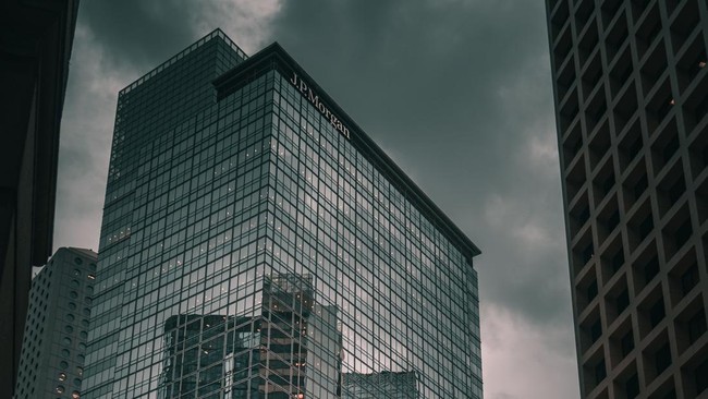 Danger Alarm! Banks on High Alert for Major Catastrophe