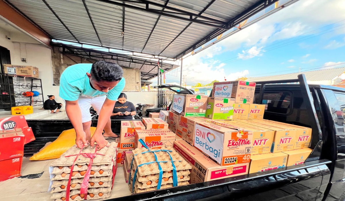 BNI Distributes Aid for Communities Affected by NTT Earthquake