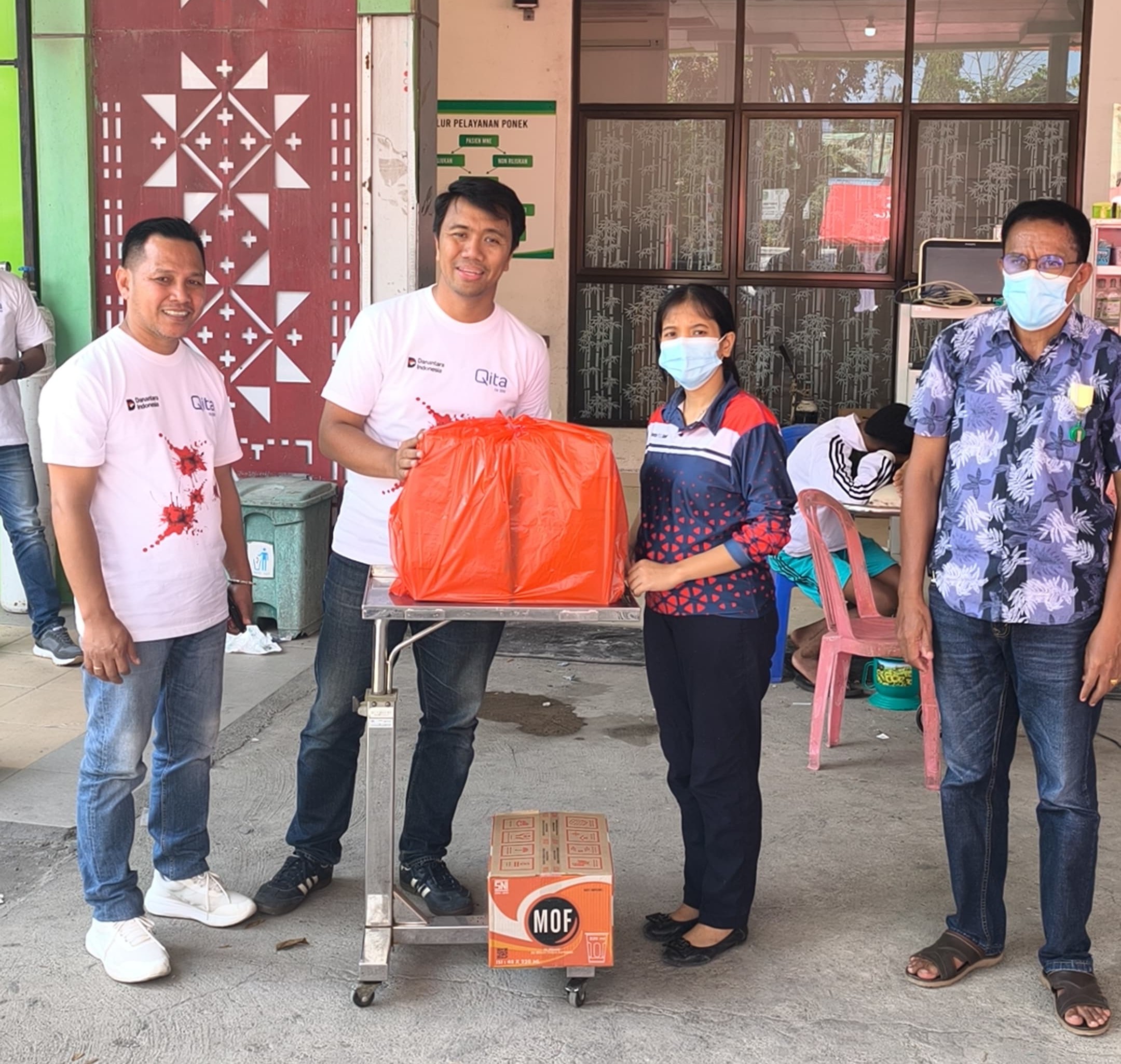 BRI Peduli Distributes Emergency Aid for Flores Earthquake in Maumere