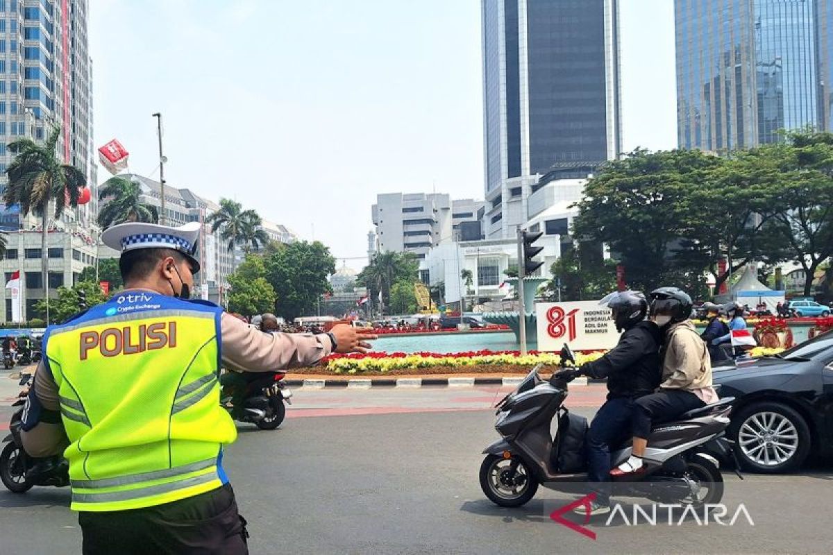 Roads around Monas reopen after Independence Day procession