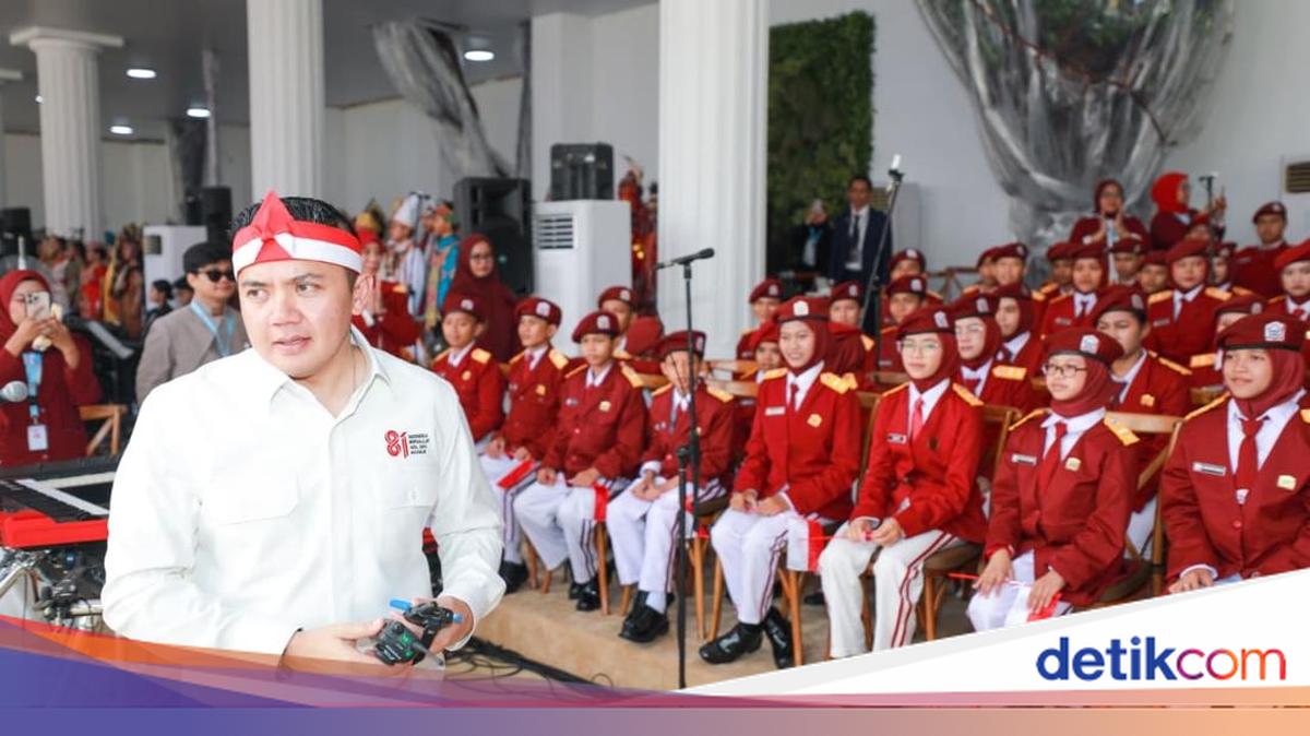 Sekolah Rakyat Choir Performs at Independence Day Ceremony at Merdeka Palace
