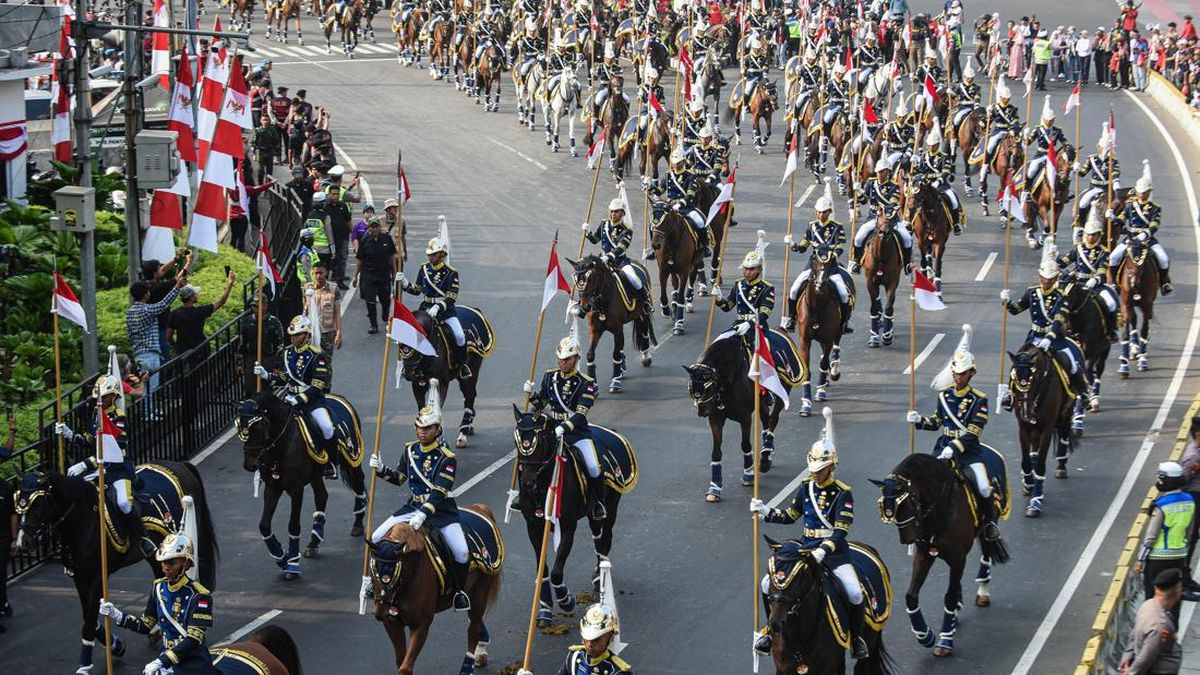 81st Independence Day Parade Concludes, Roads Around Monas Reopened
