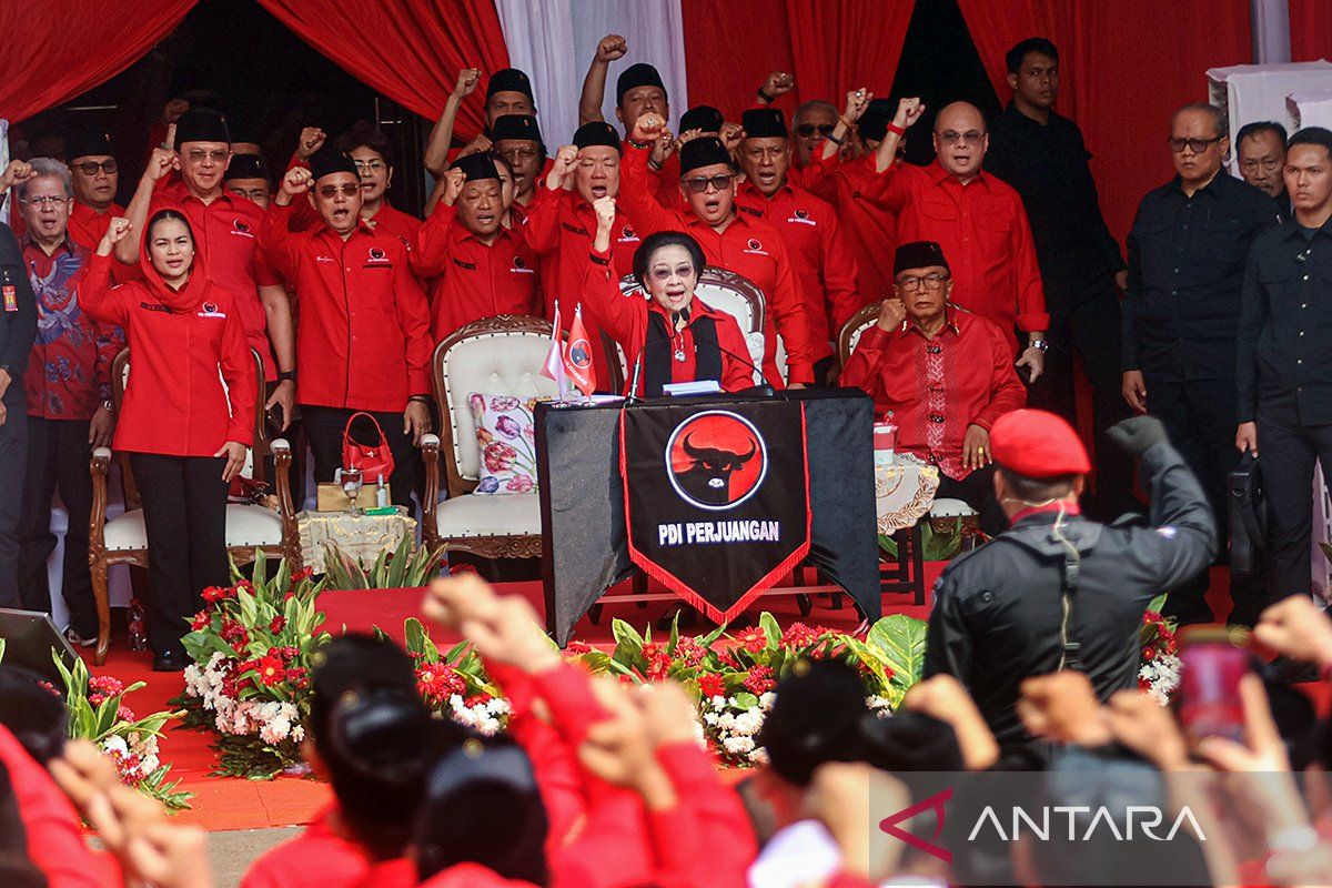 Megawati stresses importance of upholding historical justice