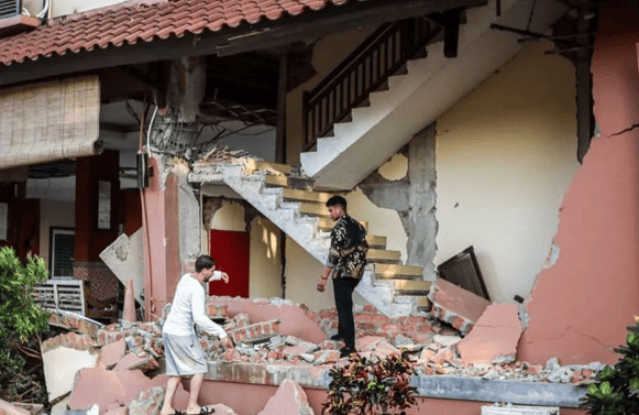 Saudi King and Crown Prince MBS Offer Condolences over NTT Earthquake