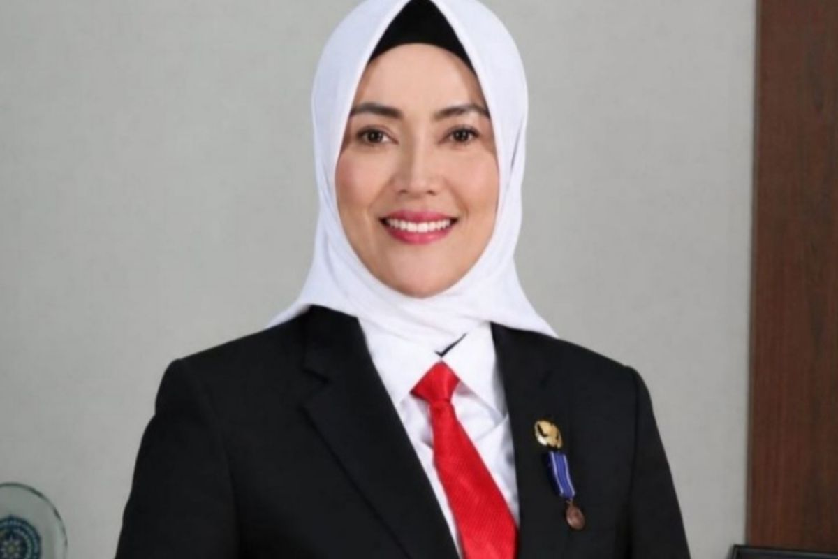 Professor: Independence Day must be momentum to improve education management