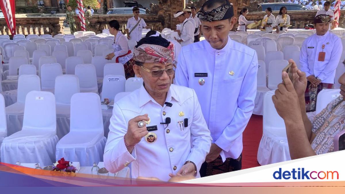 Regent Satria Secures New Land for SMPN 4 Semarapura