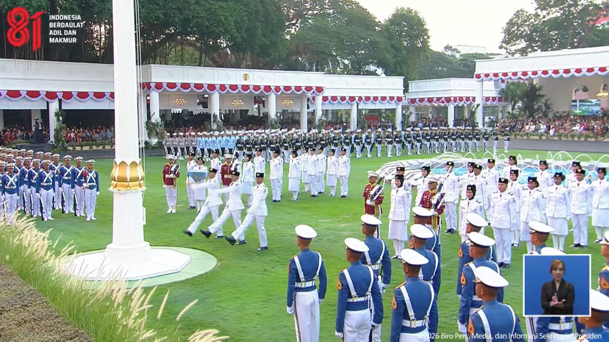 Prabowo Summons Three Commanders After Flag-Lowering Ceremony