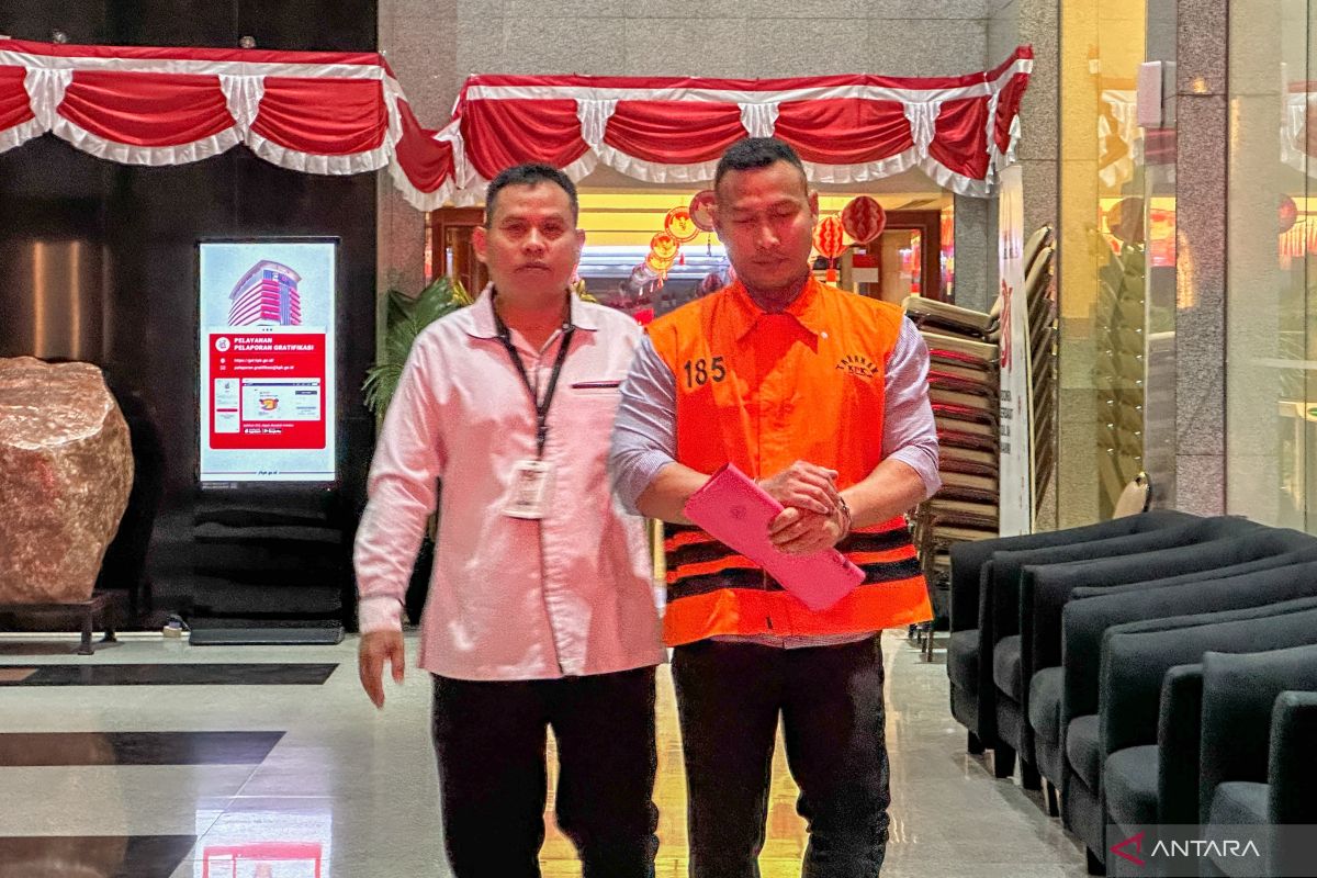 KPK will not pursue ethics violation against police officer named as suspect