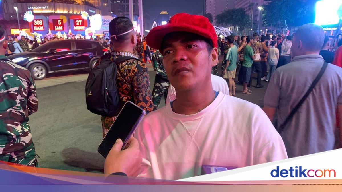 Abdul's Story of Attending Independence Day Celebration at Bundaran HI: Wanted to See Carnival and Dance