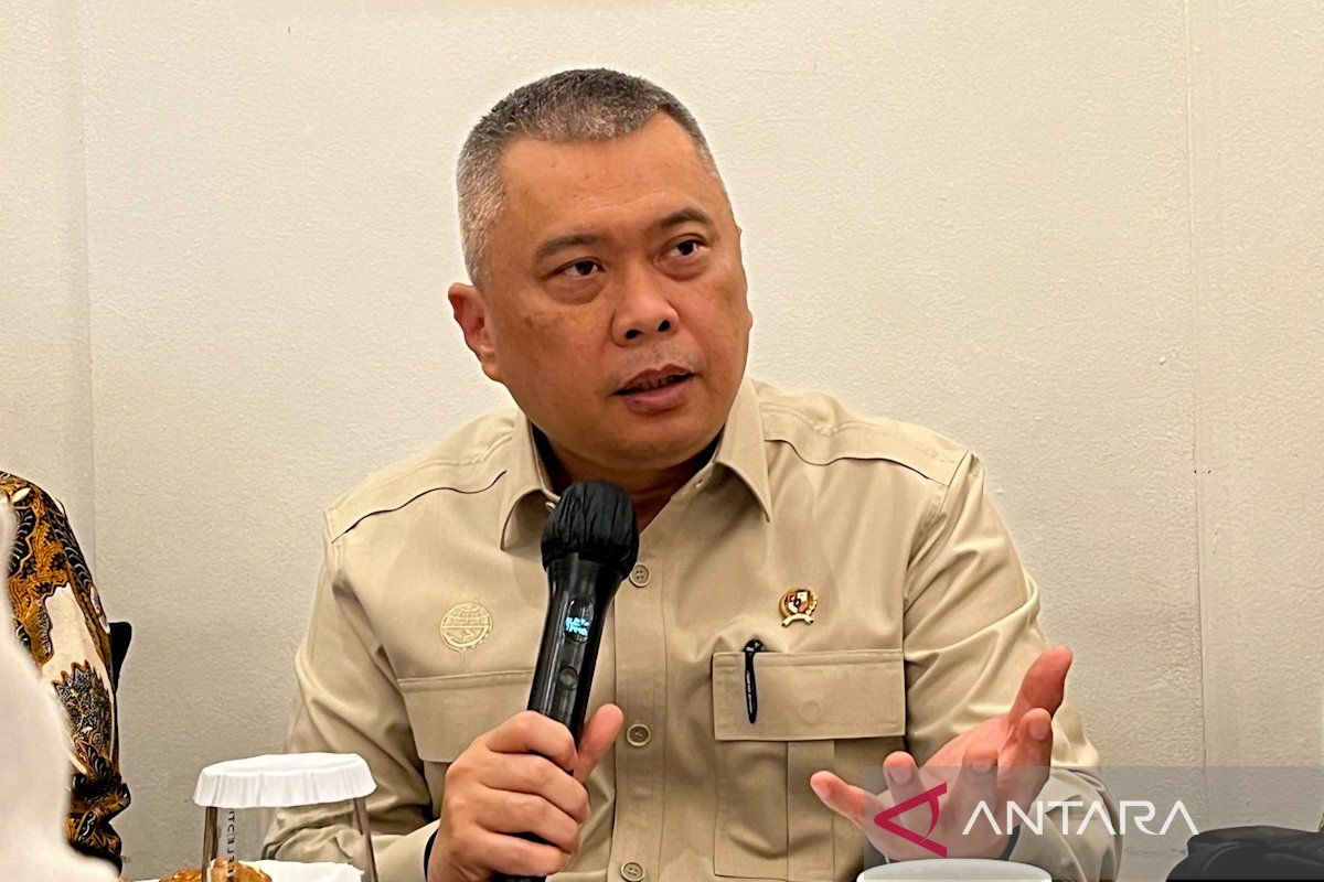 Minister Dudy says KMP Putri Yasmin was seaworthy before fire
