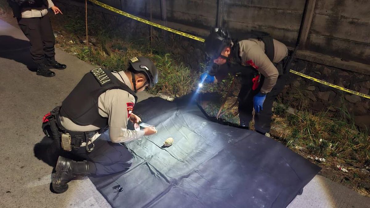 Grenade Found by Scavenger in Bekasi Still Active