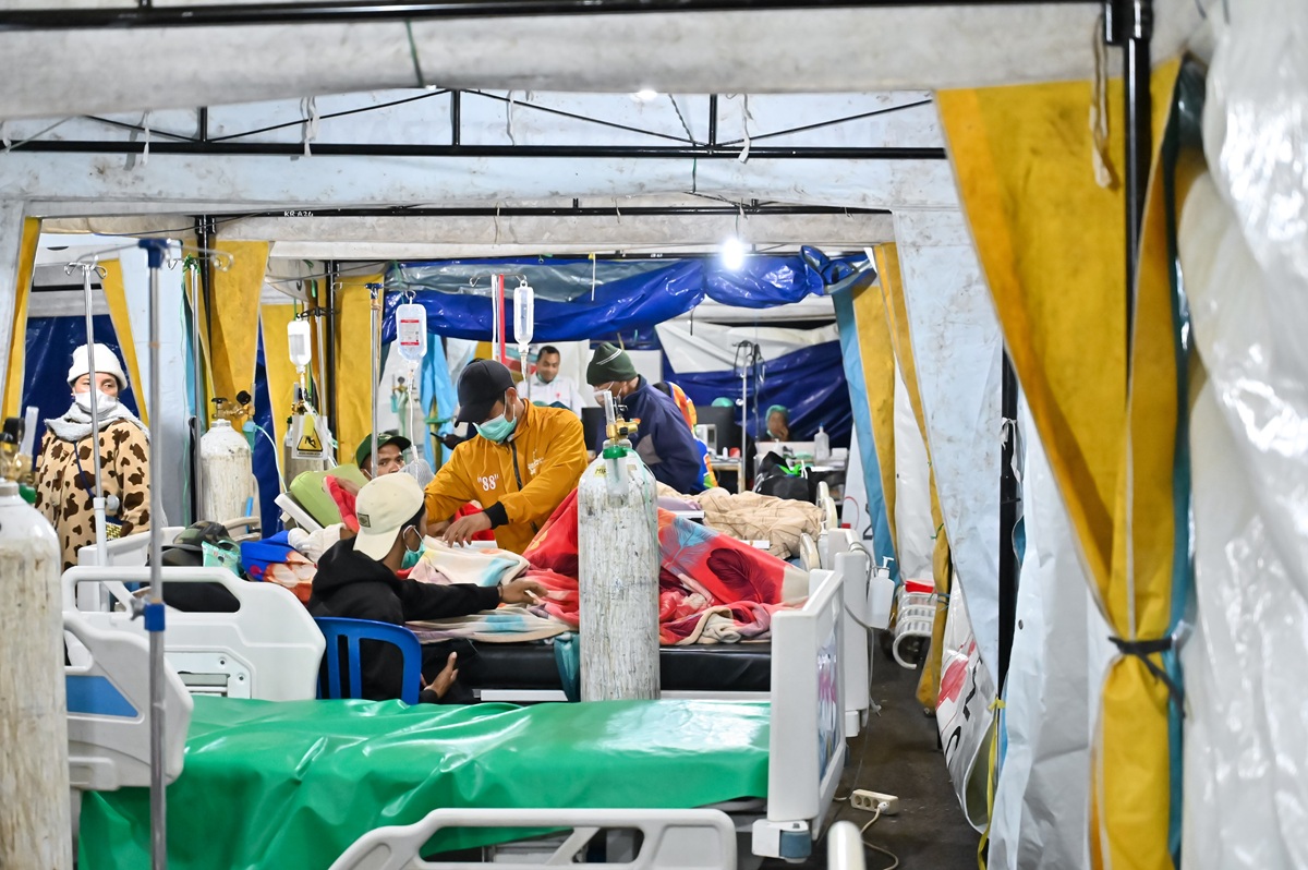 DKI Jakarta Sends Health Workers and Rp3.8 Billion in Aid for NTT Earthquake Victims