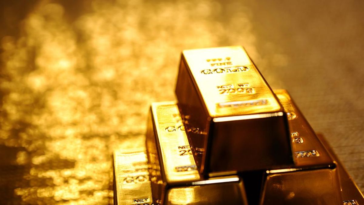 Indian Nationals Smuggle Gold to Dubai Using Modified Underwear