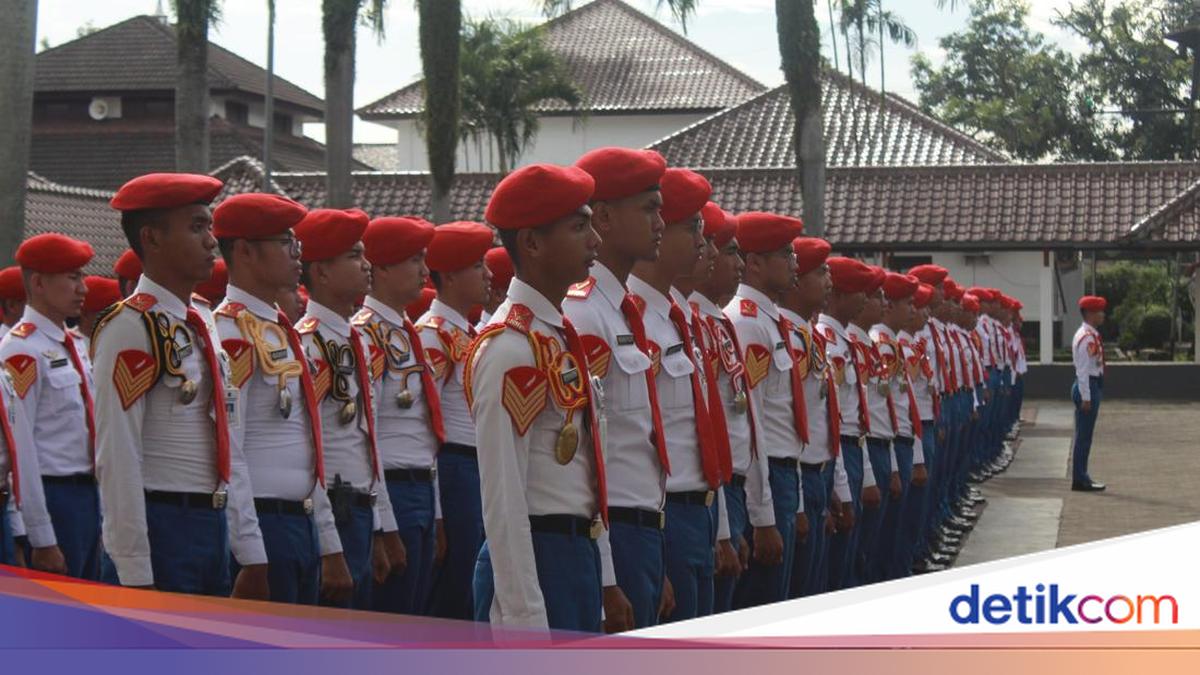 Minimum Entry Requirements for Poltek SSN 2026: Which SMA/SMK Majors Are Eligible?