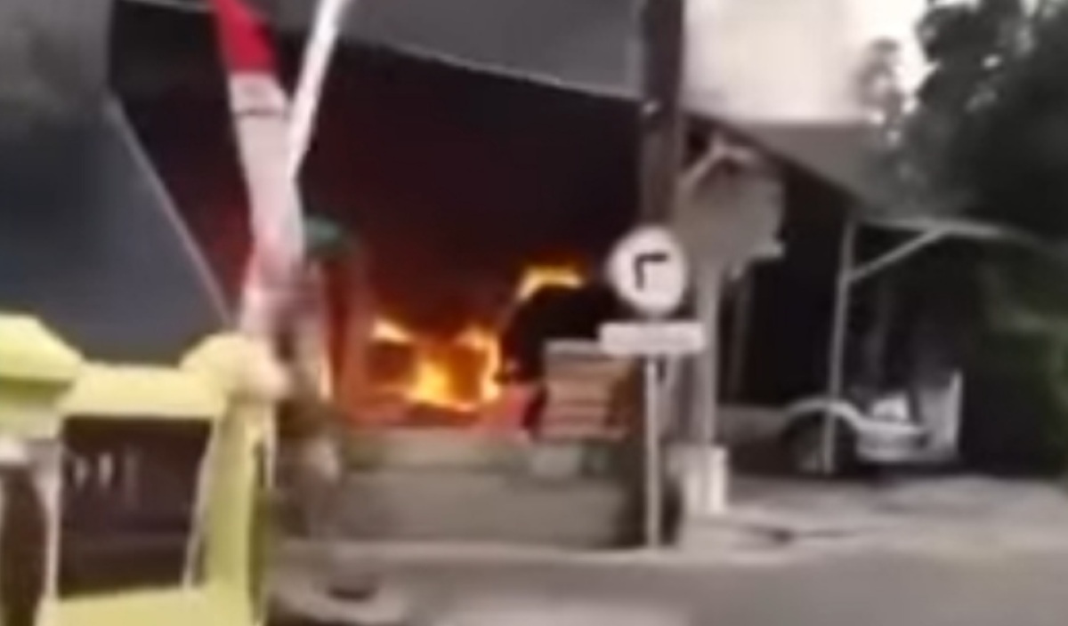 Catering Business in Kedungmundu, Semarang Destroyed by Fire, Suspected Gas Leak