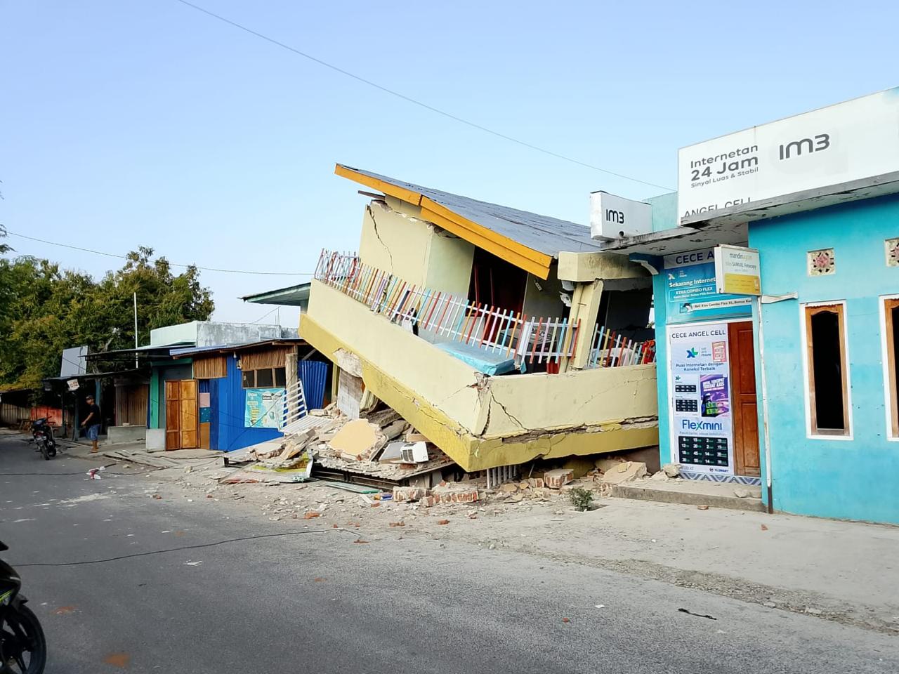 Flores Earthquake Damages 19,297 Homes in NTT