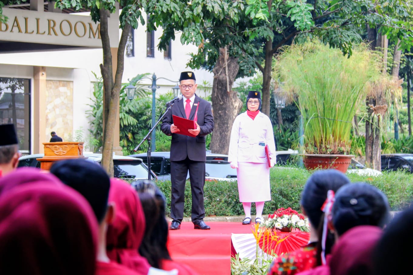 Lorin Group Solo Celebrates Indonesia's 81st Independence Day with Festive Activities