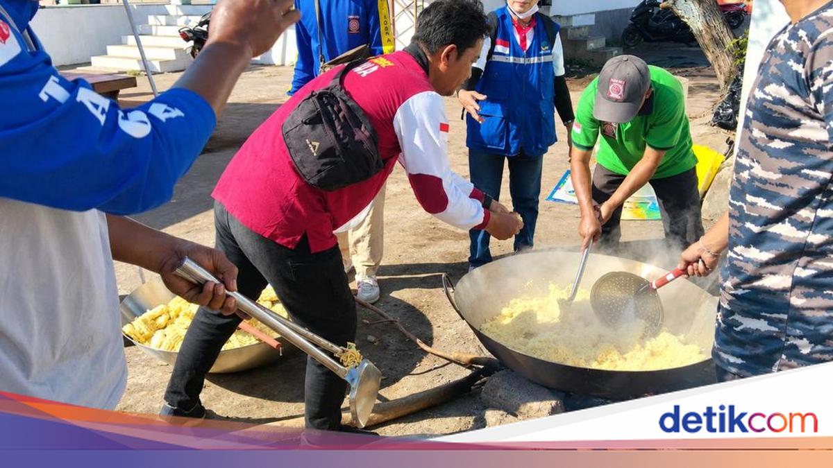 Social Affairs Ministry's Public Kitchens Serve Thousands of Earthquake Victims in Sikka and Manggarai