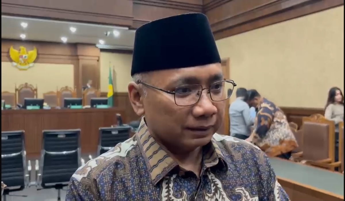 Yaqut Cholil Qoumas Requests Release from KPK Detention Centre