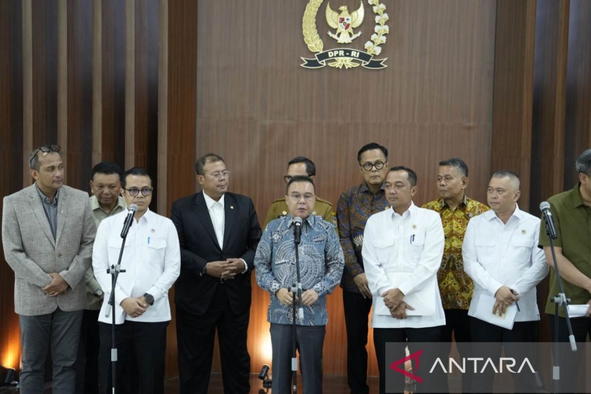 DPR: Online transport presidential regulation strengthens driver protection