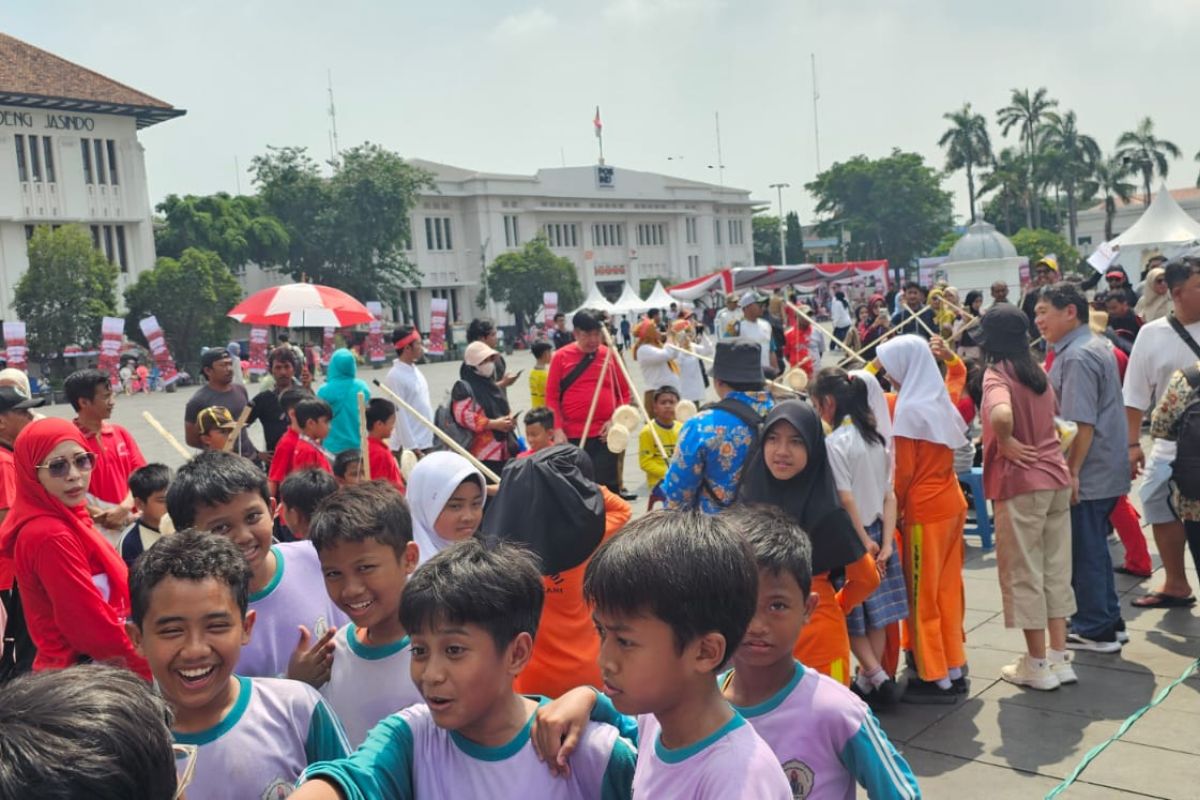 People's Banquet held at nine locations in West Jakarta
