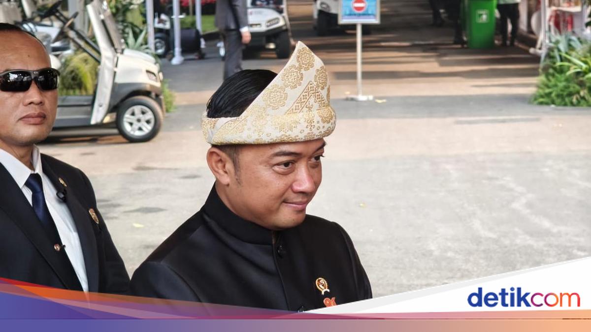 State Secretary on Prabowo Flag Display During Independence Day: A Form of Pride