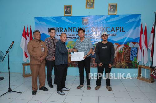 DPR: KTP Processing Used to Be Complicated, Now It Takes Minutes