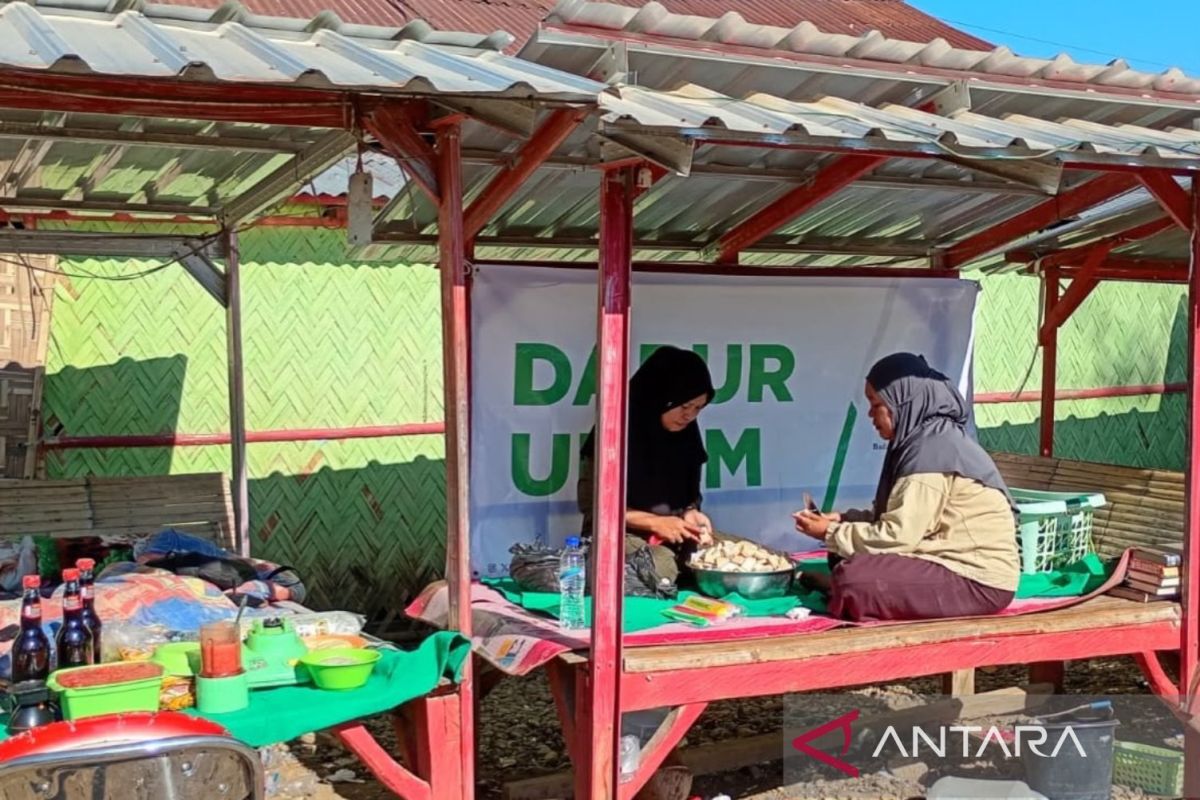 Baznas RI sets up public kitchen to aid earthquake victims in NTT