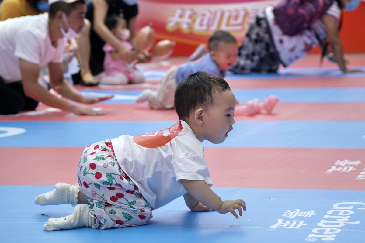 140,000 babies born in China through assisted reproduction procedures