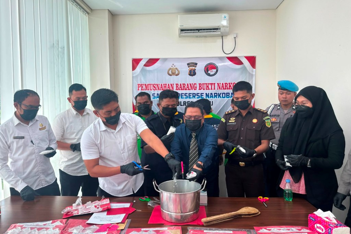 Berau Police Destroy 372.67 Grams of Methamphetamine from 11 Narcotics Cases