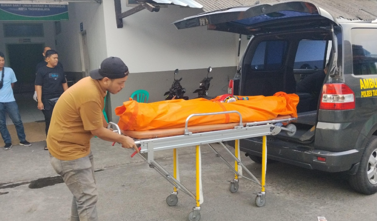 Man Kills Neighbour with Machete to Defend His Father