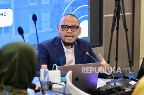 Experts Urge Indonesia to Make People's Economy the Main Orientation
