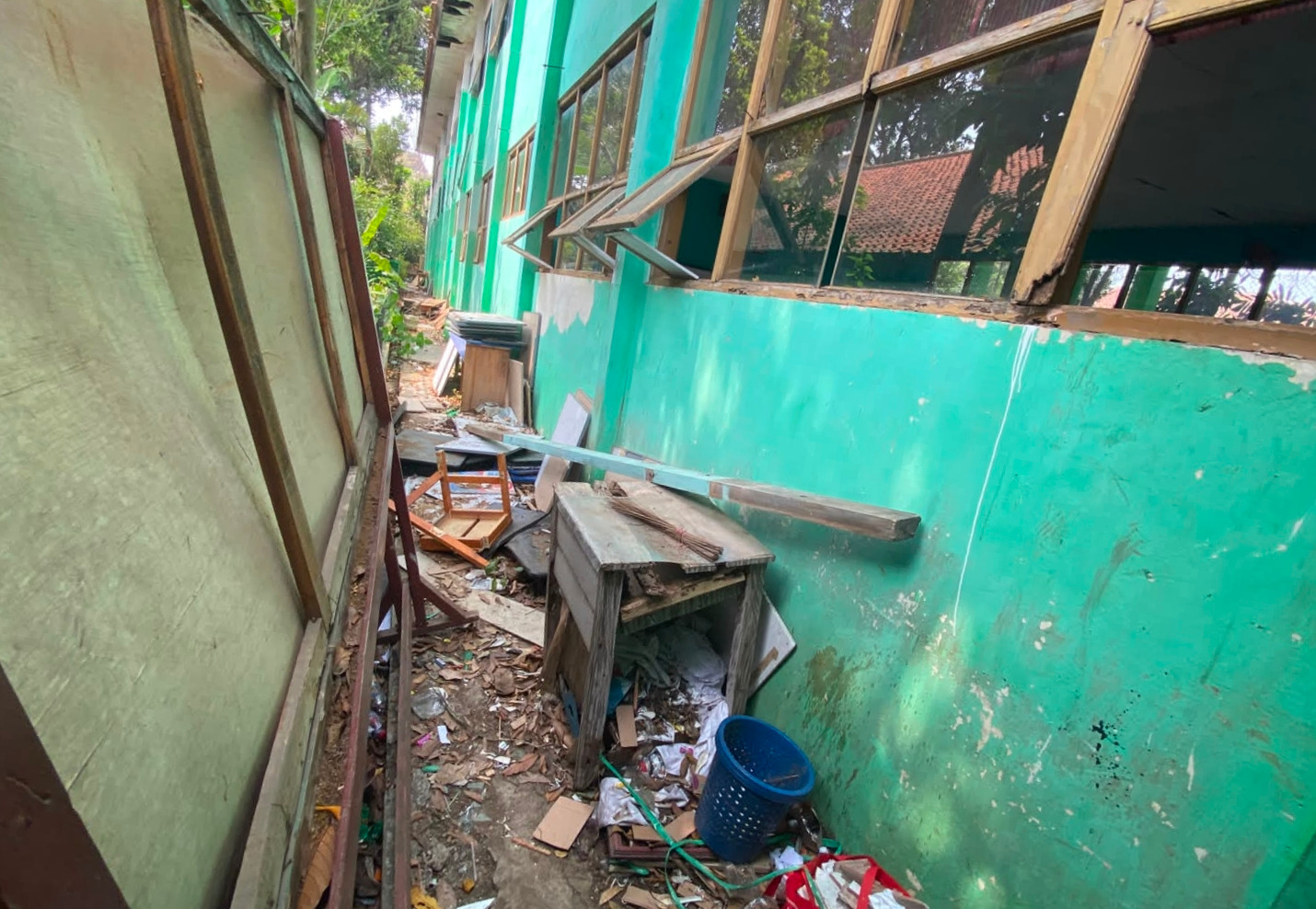 SMPN 2 Ngamprah in West Bandung Damaged, Students' Learning Disrupted