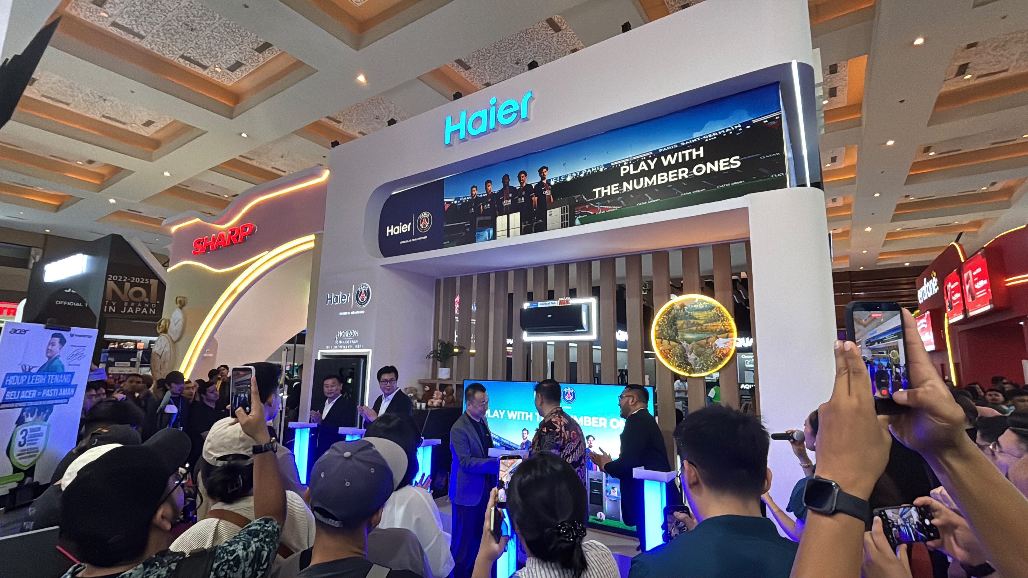 Strengthening Global Expansion and Business Efficiency through AI