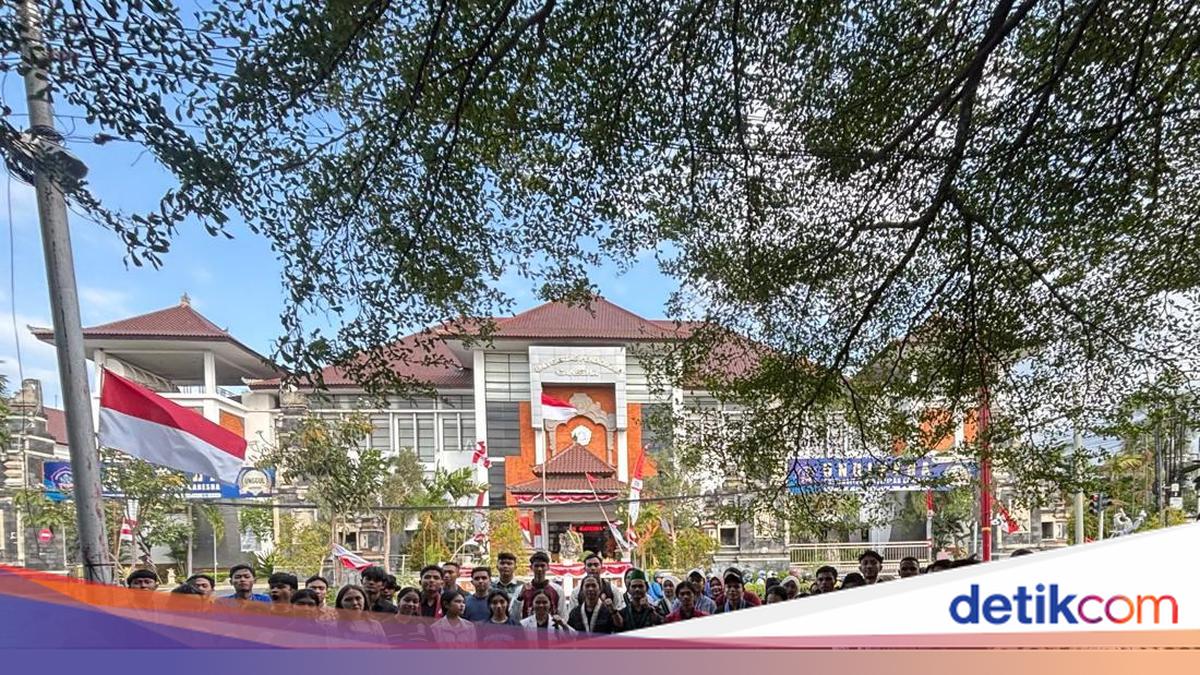 Buleleng Students Raise Rp 10.8 Million in Donations for Flores Earthquake