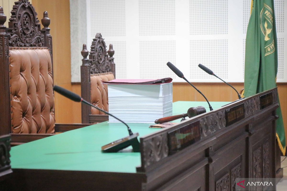 Four defendants in PT BKI VGM work corruption case undergo first hearing