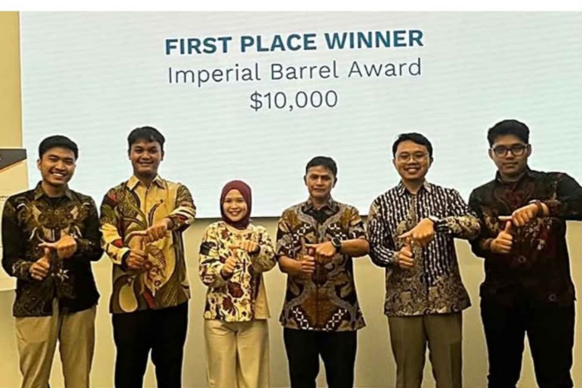 ITB Geological Engineering Team Wins Imperial Barrel Award
