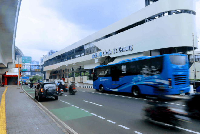 KRL Disruption: Trans-Jakarta Adds Fleet on Affected Routes